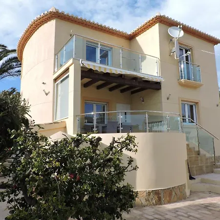 Villa Los Almendros Вилла