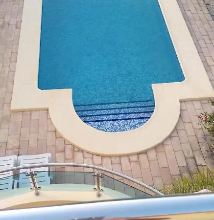 Villa Los Almendros Вилла