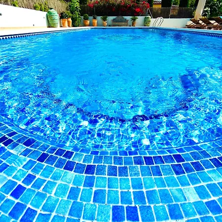 Almendros Villa *